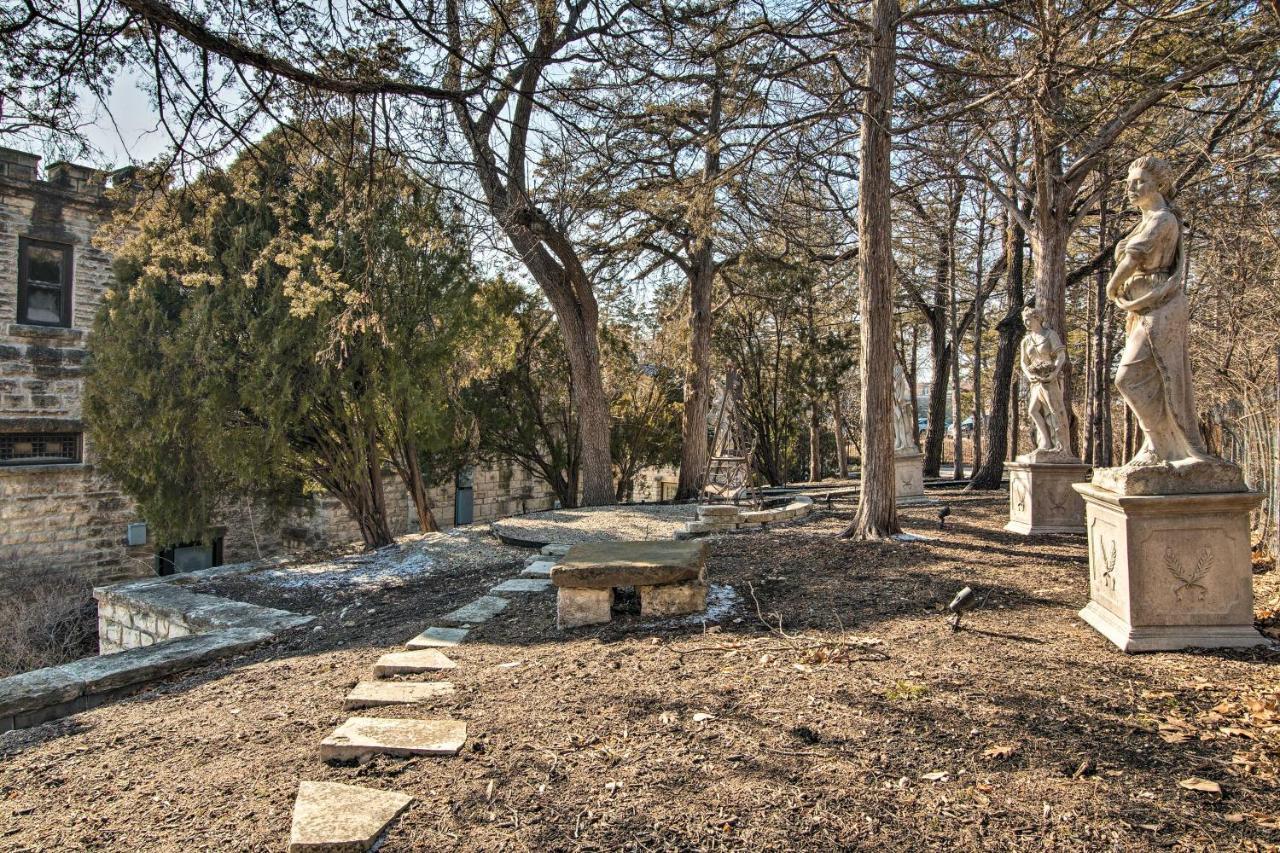 Historic Guest House On Castle Kimble Estate! Manhattan Exterior photo